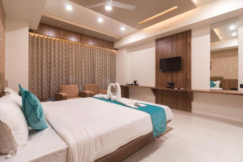 Hotel Green City image