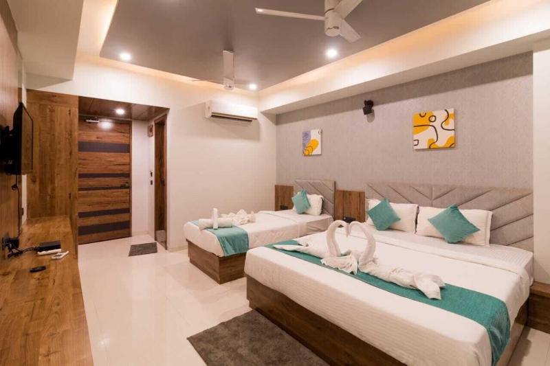 Hotel Green City image