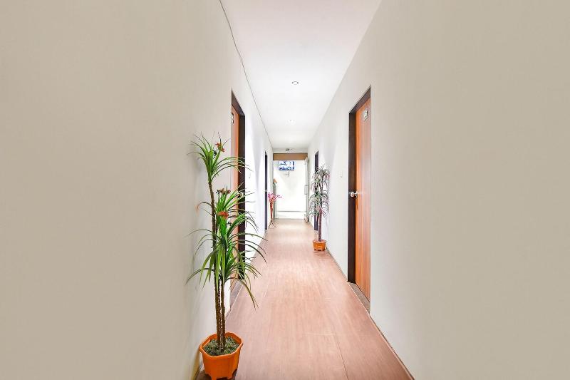 Fabhotel Nidhivan — view