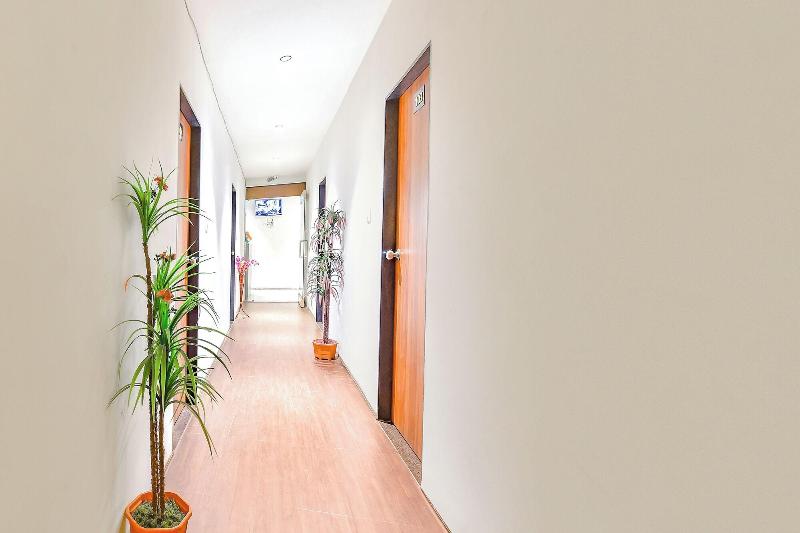 Fabhotel Nidhivan