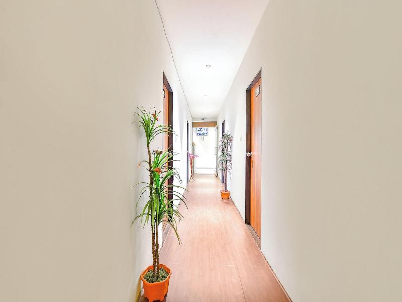 Fabhotel Nidhivan