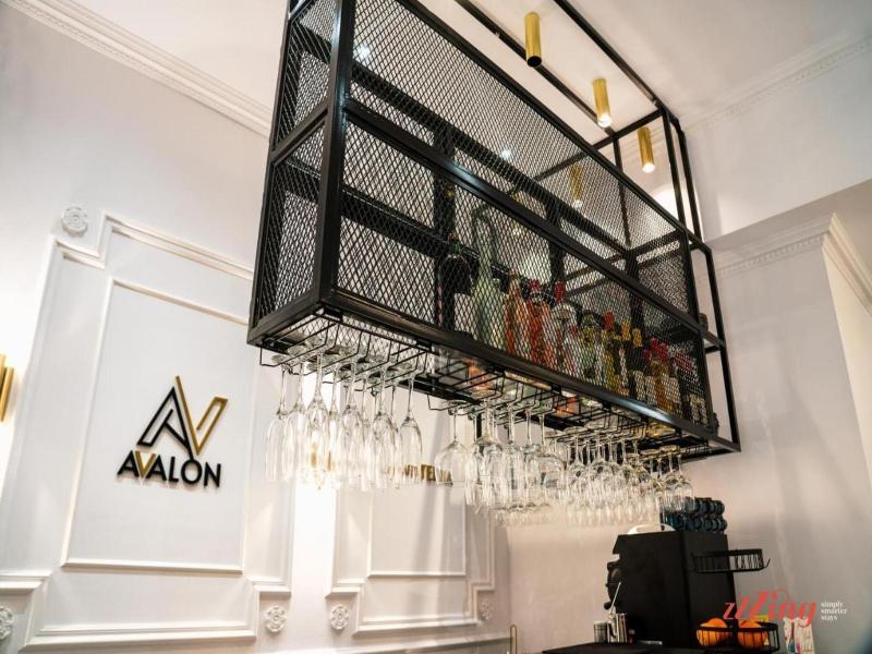 Avalon Boutique image