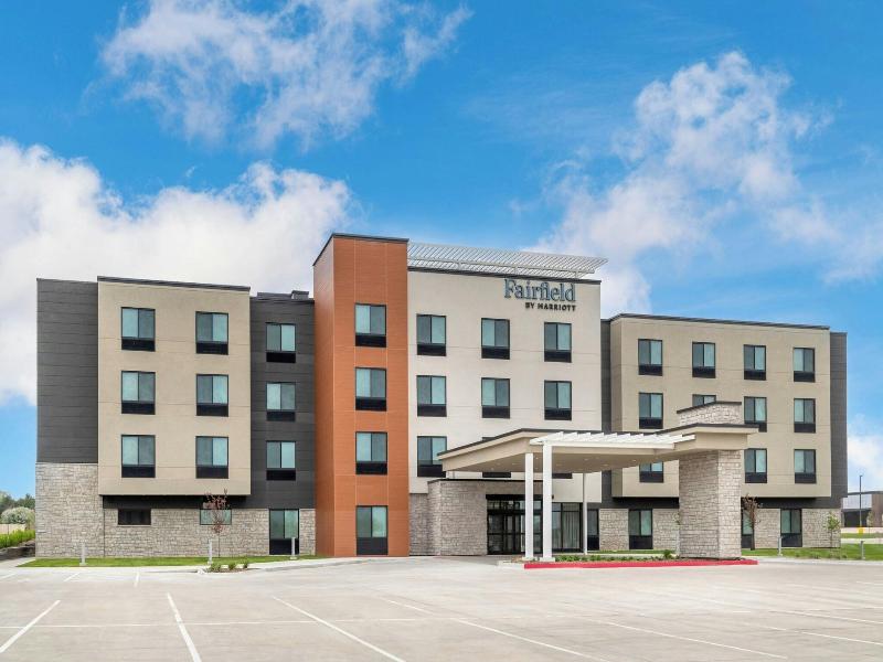 Fairfield by Marriott Inn & Suites Norwalk