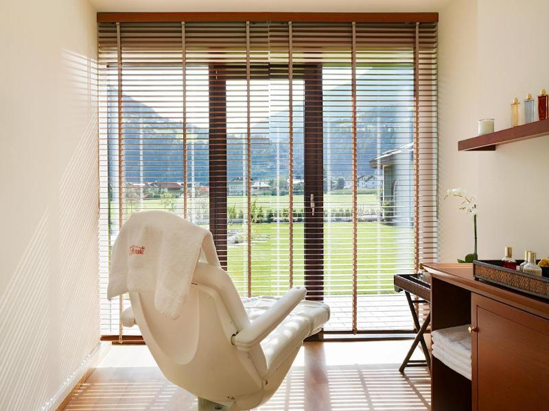 Theresa Wellness Genievuer Hotel image