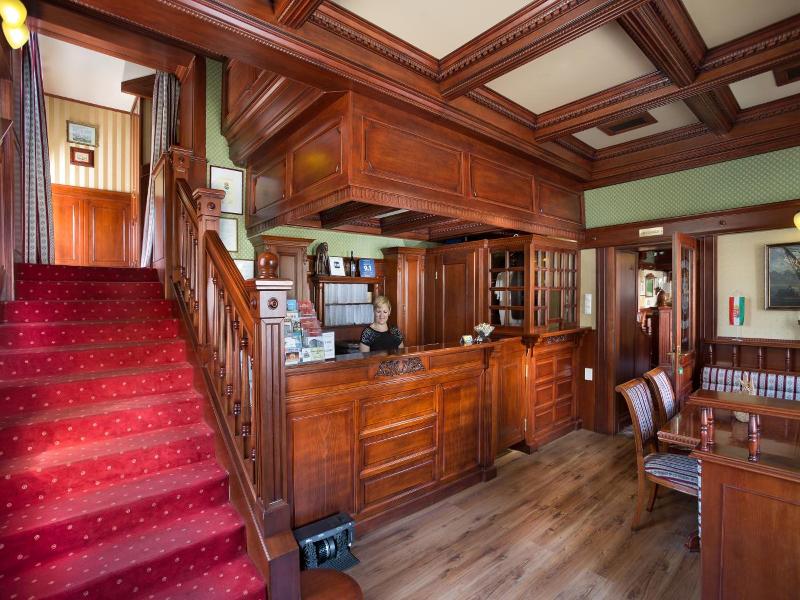 Nelson Hotel image