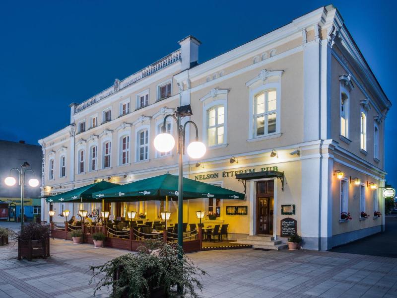 Nelson Hotel image