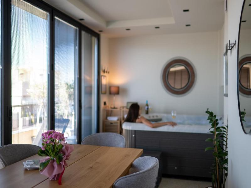 Evripidou 7 Kalamata Mediterranean Suites image