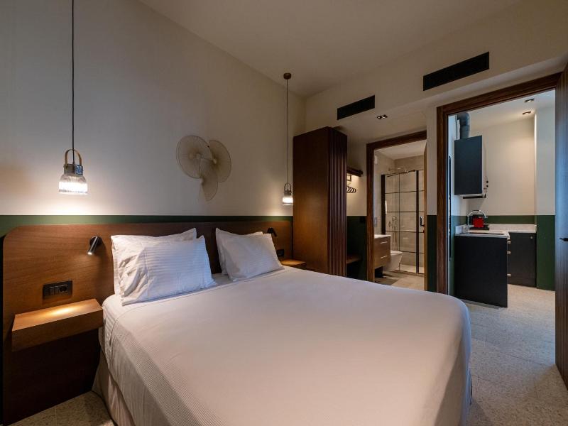 Evripidou 7 Kalamata Mediterranean Suites image