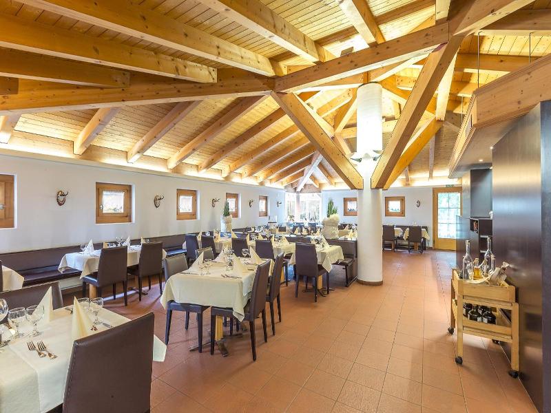 Hotel Alpina image