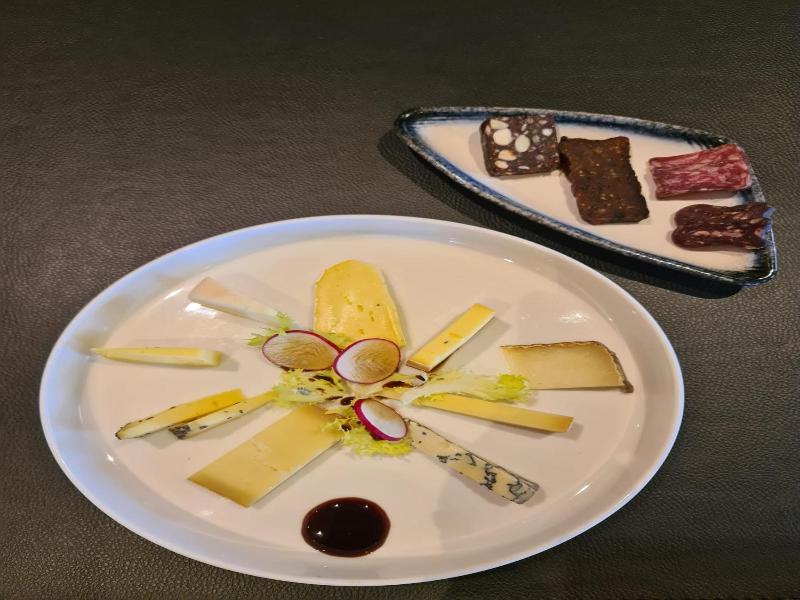Hotel Restaurant Bellevue image