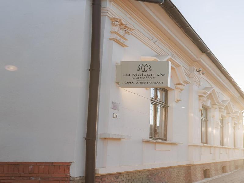 La Maison De Caroline image