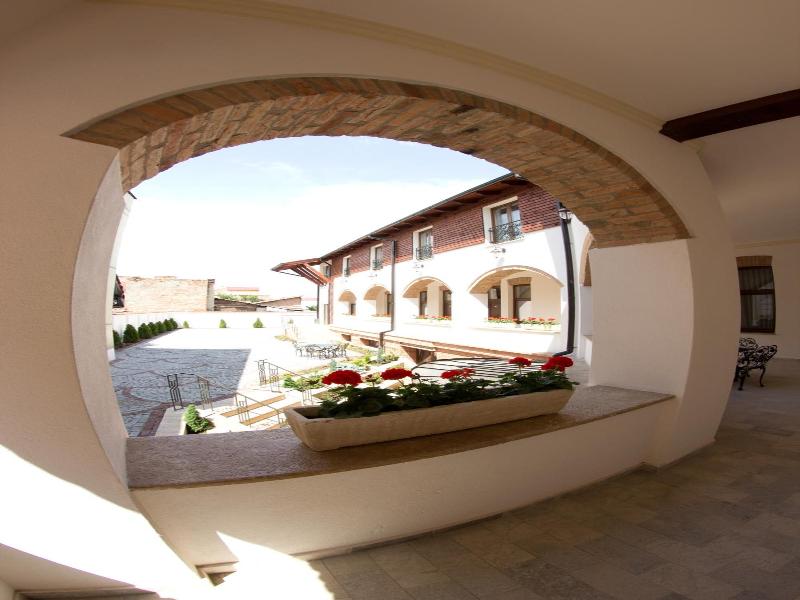 La Maison De Caroline image