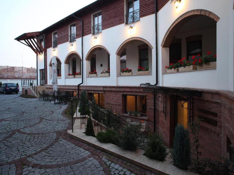 La Maison De Caroline image