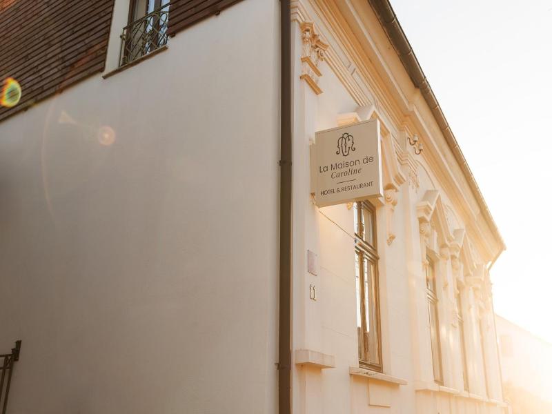 La Maison De Caroline image