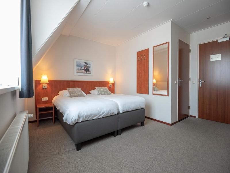 Hotel Royal image