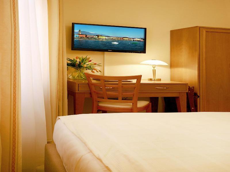 Hotel Garni Golf image