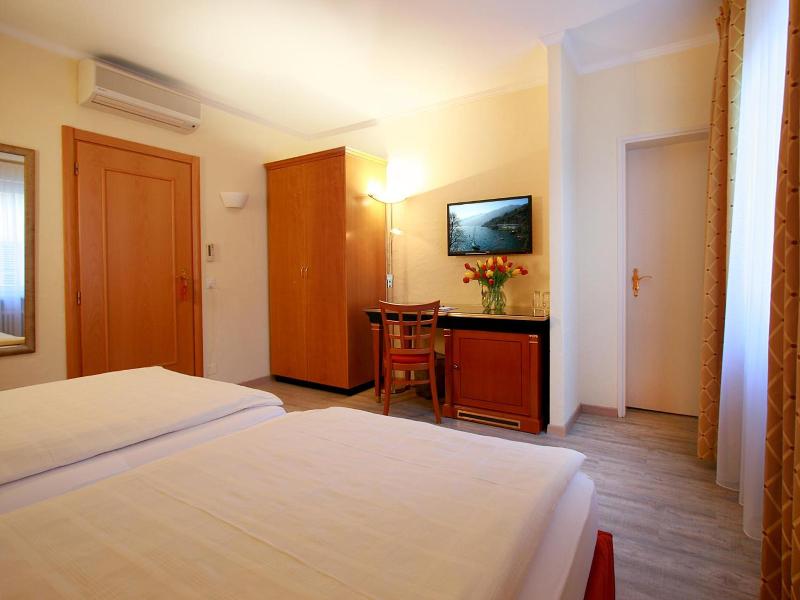 Hotel Garni Golf image