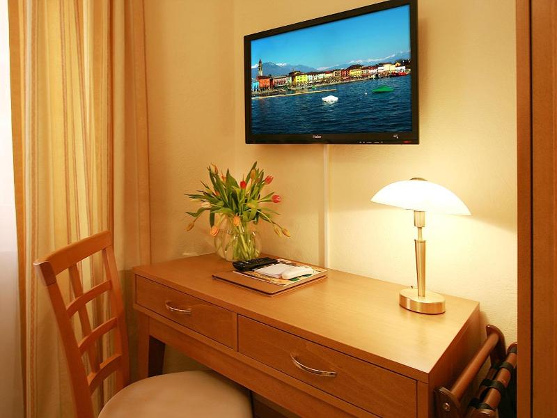 Hotel Garni Golf image