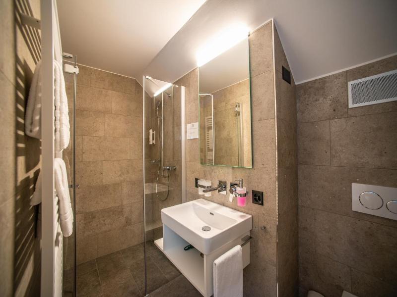 Hotel Rv Ssli Tufertschwil image