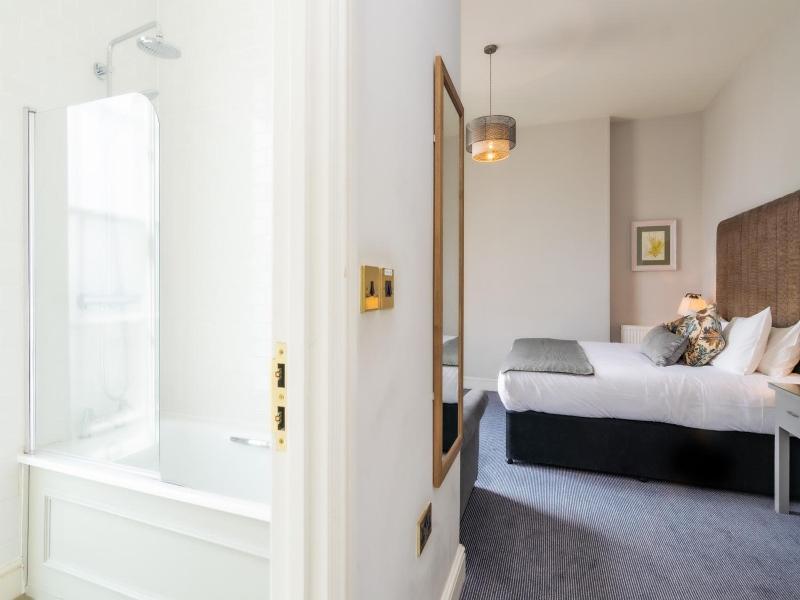 Tulse Hill Hotel image