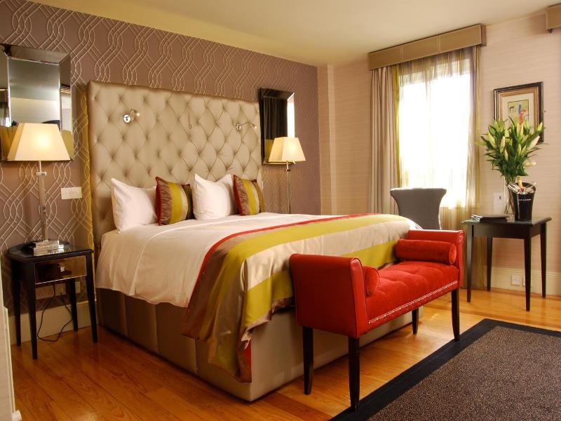 Benedicts Hotel image