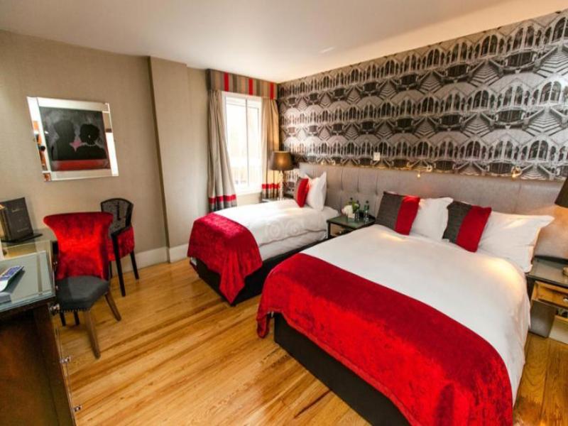 Benedicts Hotel image