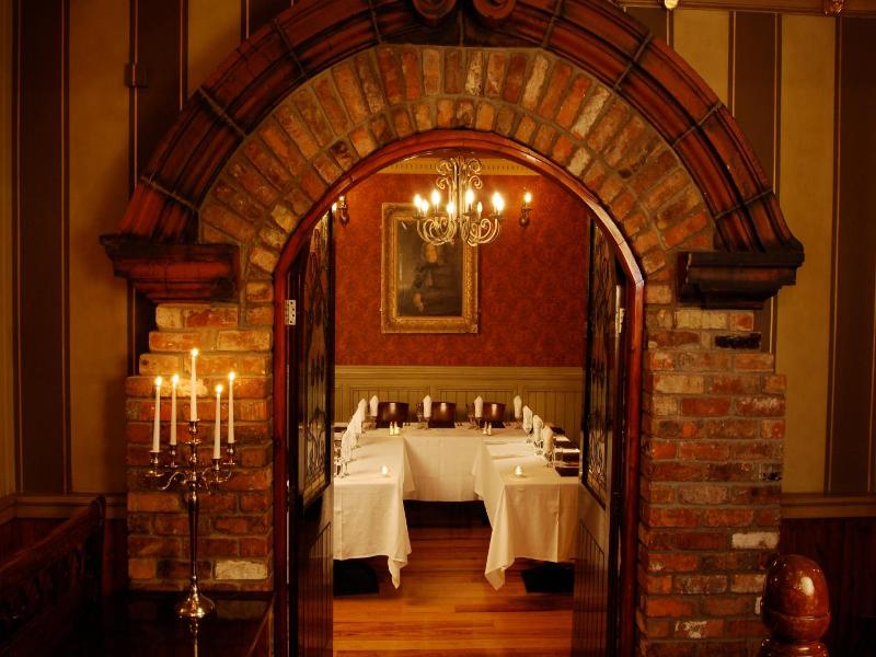Benedicts Hotel image