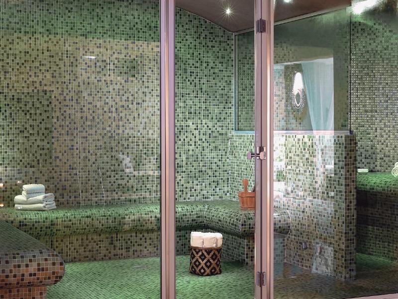 St Constantin Hotel image