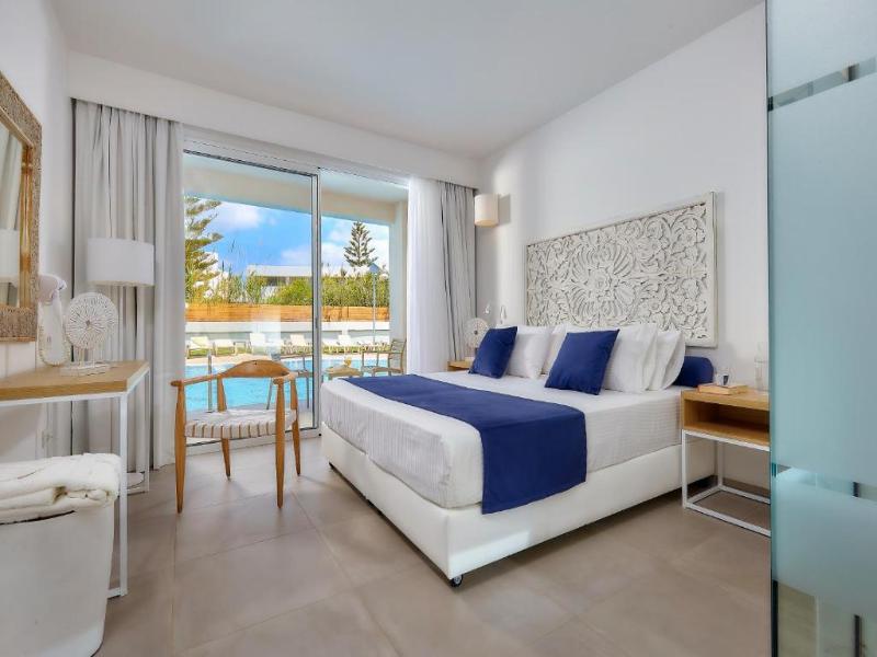 St Constantin Hotel image