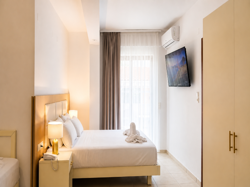 St Constantin Hotel image