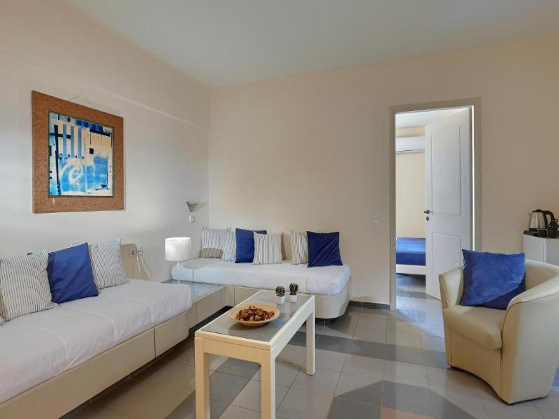St Constantin Hotel image