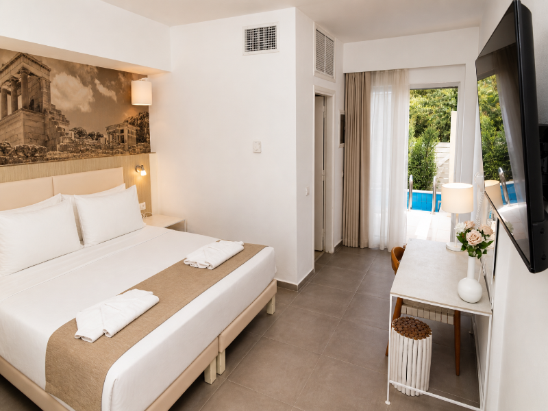 St Constantin Hotel image