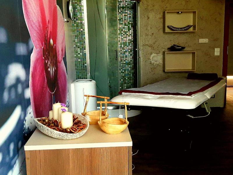 Hotel Olivia Medical Spa image
