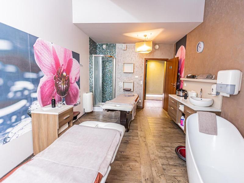 Hotel Olivia Medical Spa image