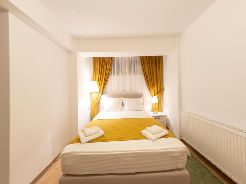 Crema Residence image