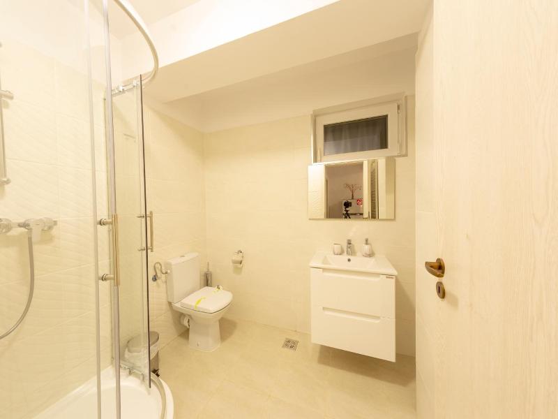 Crema Residence image