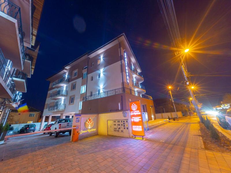 Crema Residence image