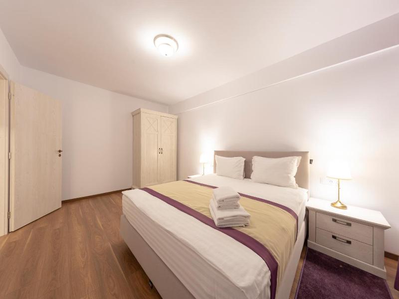 Crema Residence image