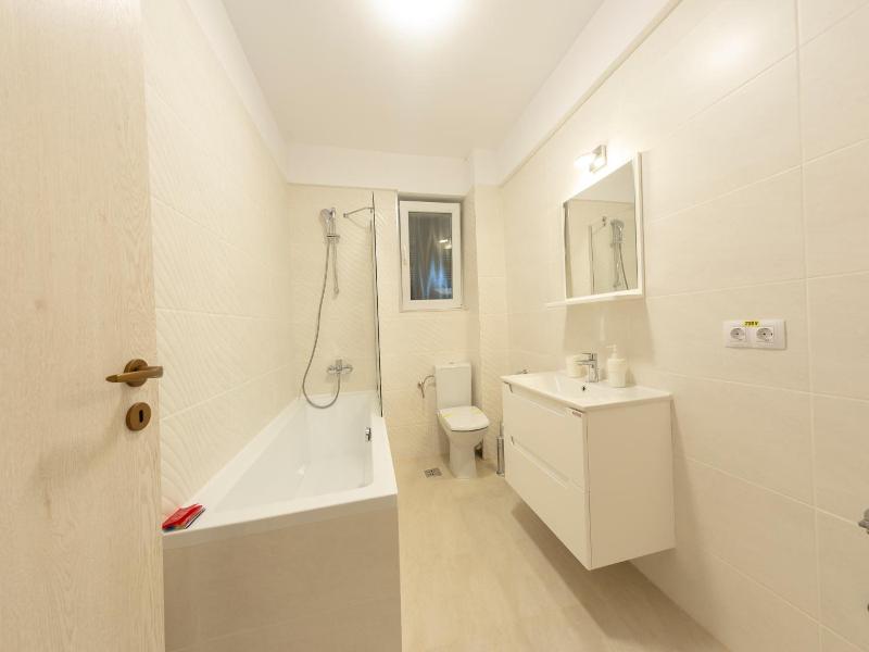 Crema Residence image