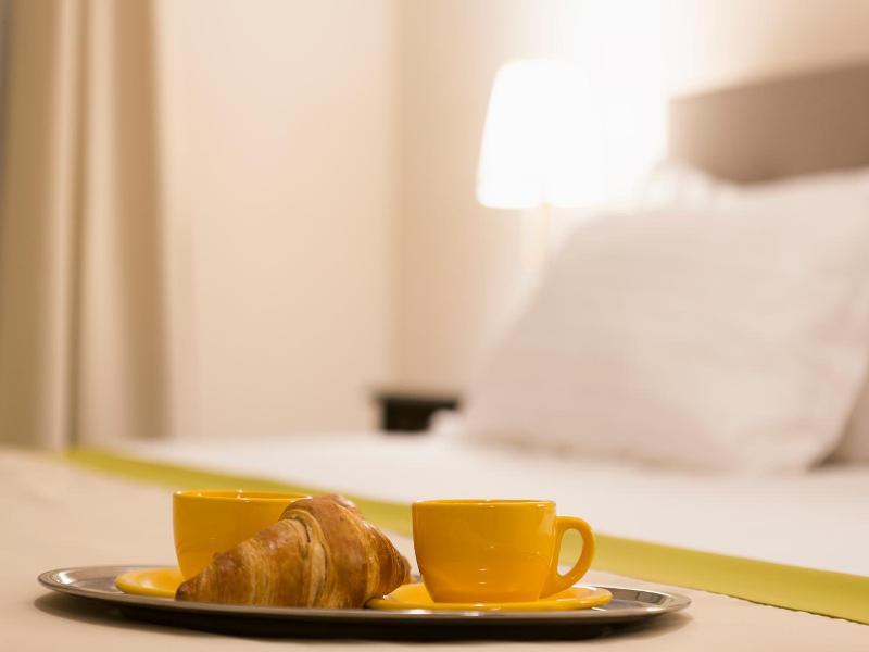 Crema Residence image