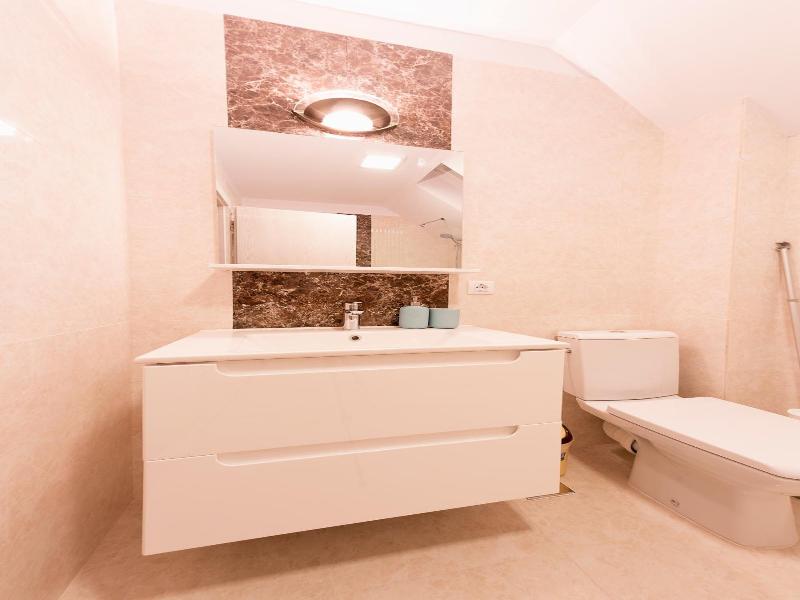 Crema Residence image