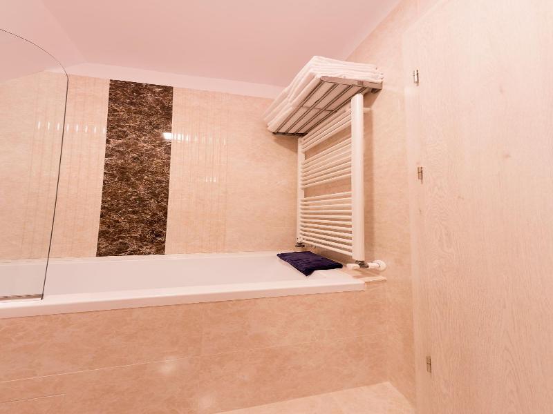 Crema Residence image