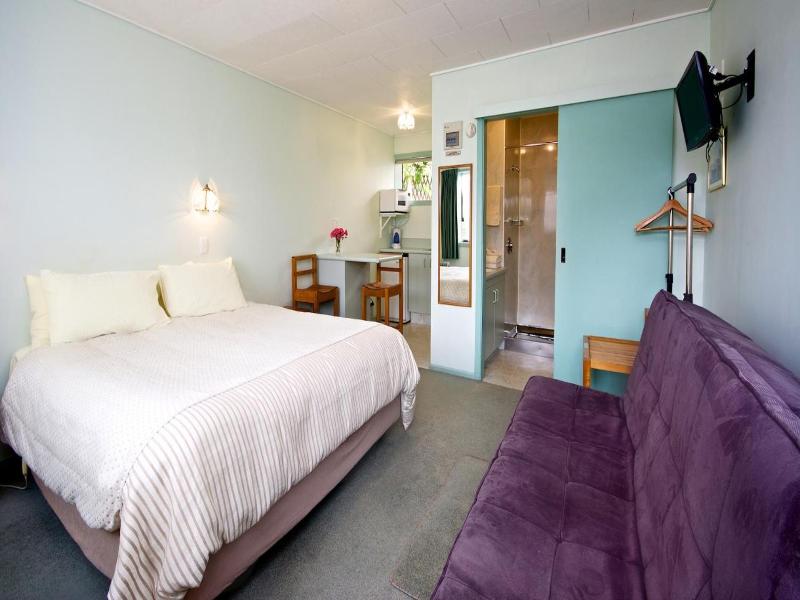 Owaka Lodge Motel