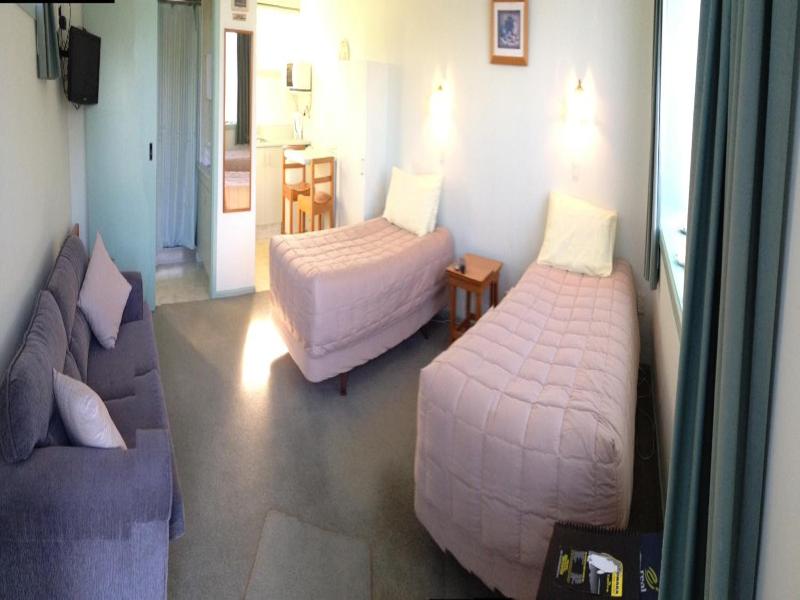 Owaka Lodge Motel