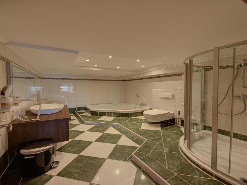 Hotel Leimer Brv U image