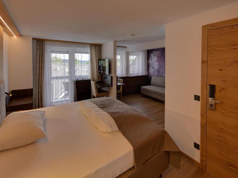 Hotel Leimer Brv U image