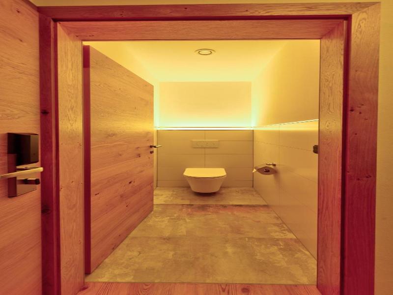Hotel Leimer Brv U image