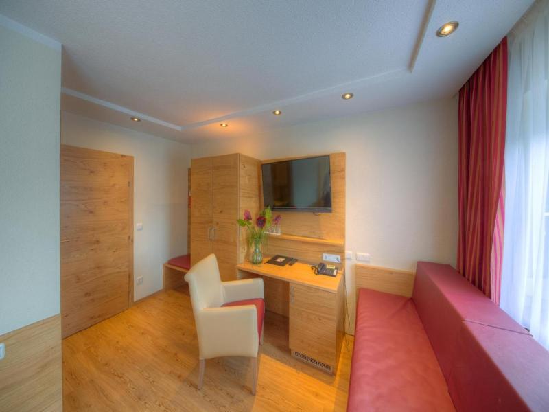 Hotel Leimer Brv U image