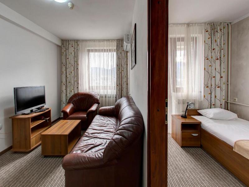 Hotel Damis