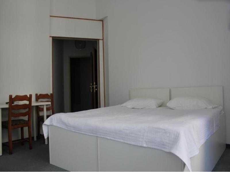 Arnes Hotel Vienna image
